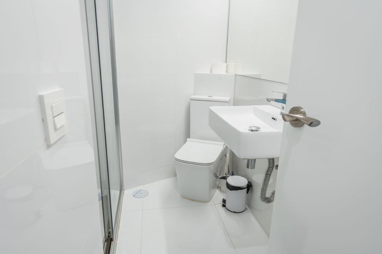 Qh Eme Suites กรานาดา ภายนอก รูปภาพ